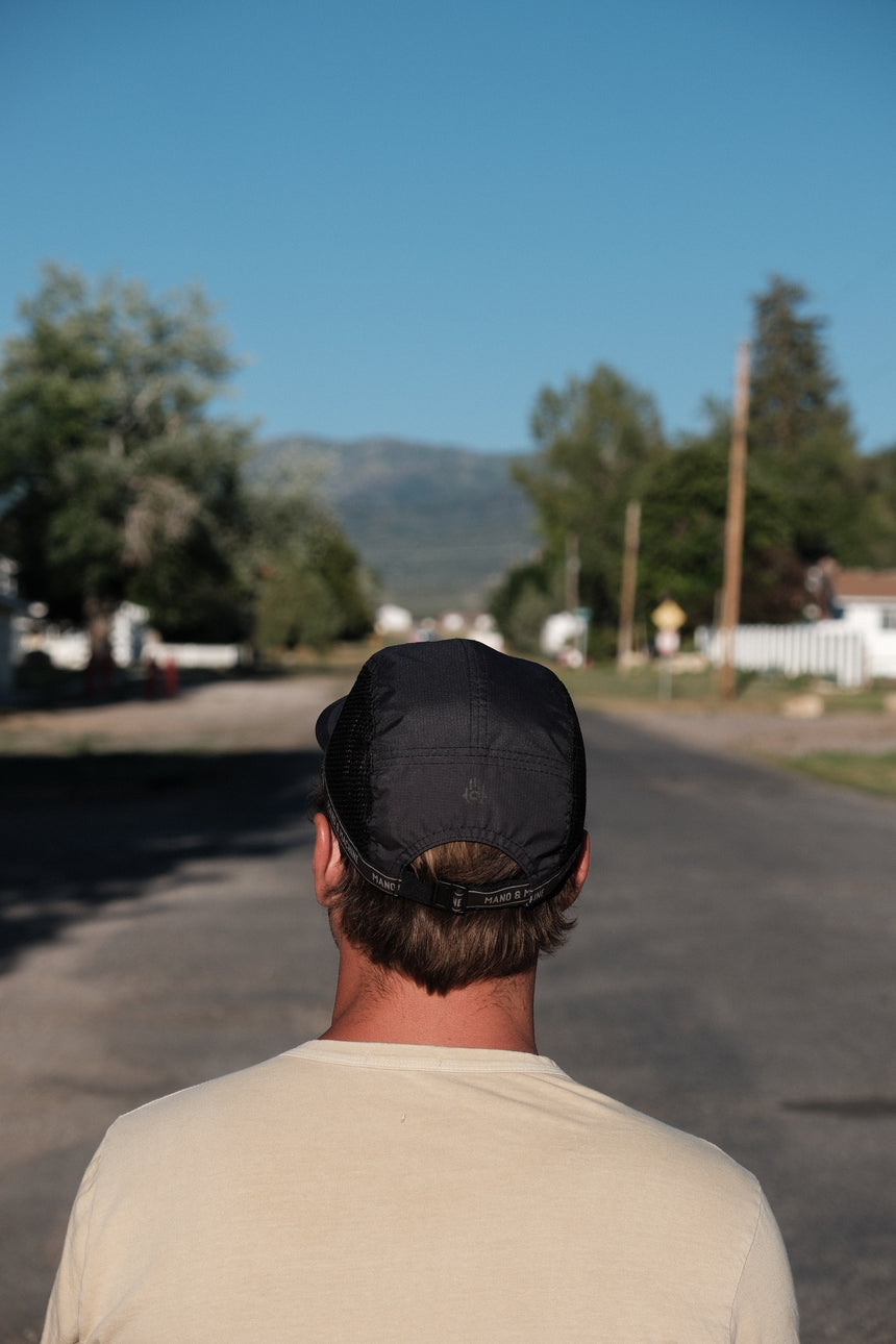 Storm Mesh Runner Hat